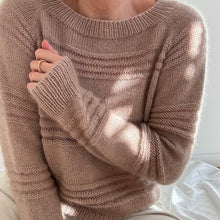 Lade das Bild in den Galerie-Viewer, SheerLineBlouse DEU