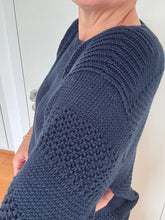 Lade das Bild in den Galerie-Viewer, JessieSweater DEU