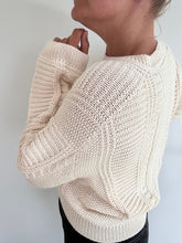 Lade das Bild in den Galerie-Viewer, AnnieSweater DEU