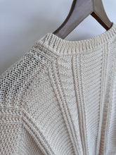 Lade das Bild in den Galerie-Viewer, AnnieSweater DEU