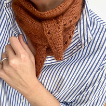 Lade das Bild in den Galerie-Viewer, LaceLineBandana DEU