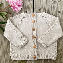 Lade das Bild in den Galerie-Viewer, SnowflakeCardigan DEU