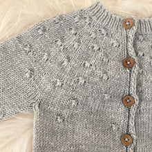 Lade das Bild in den Galerie-Viewer, NupsieCardigan DEU