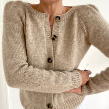 Lade das Bild in den Galerie-Viewer, LeelaCardigan DEU