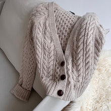 Lade das Bild in den Galerie-Viewer, BernieCardigan DEU