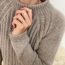 Lade das Bild in den Galerie-Viewer, LoungeSweater DEU