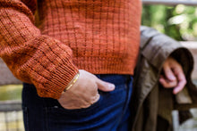 Lade das Bild in den Galerie-Viewer, SimonSweater ENG