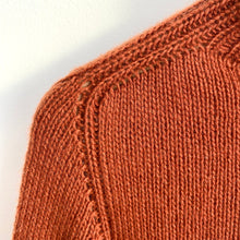 Lade das Bild in den Galerie-Viewer, TheCozyOneSweater DEU