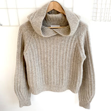 Lade das Bild in den Galerie-Viewer, TheCozyHoodie DEU